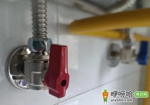 16升热水器用球阀还是角阀更合适?