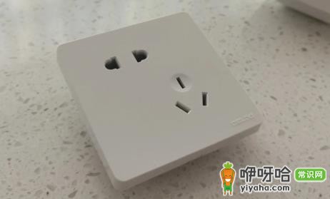 德力西vs公牛开关插座哪个好?2024对比测评推荐