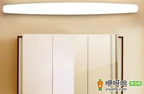 卫生间镜前灯:暖光vs白光,2种灯光选哪个好