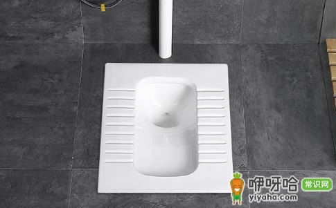 蹲便器与地面砖持平吗?3个安装高度关键要点