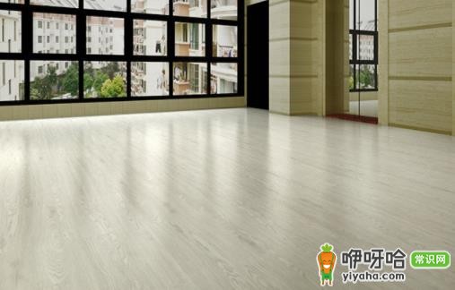 木地板可以铺地板革吗？5大注意事项需了解