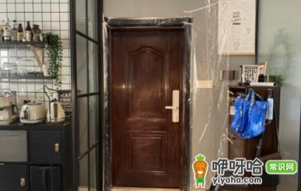 防盗门和墙有缝隙怎么处理?3种简单实用解决方法