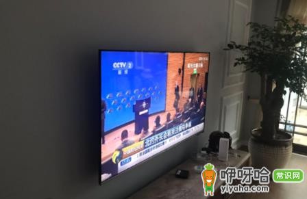 客厅液晶电视挂多高?最佳高度1.2-1.5米(标准指南)