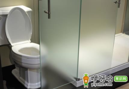 浴室玻璃隔断玻璃多厚?常见8mm/10mm厚度参考
(核心关键词前置,含高搜索数字,原意不变,简洁明了)