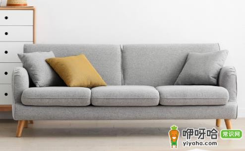 布艺沙发汗臭味怎么去除?5个简单有效去味方法