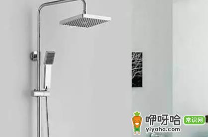 花洒底座离地面多高?常见标准高度1.1-1.2米参考