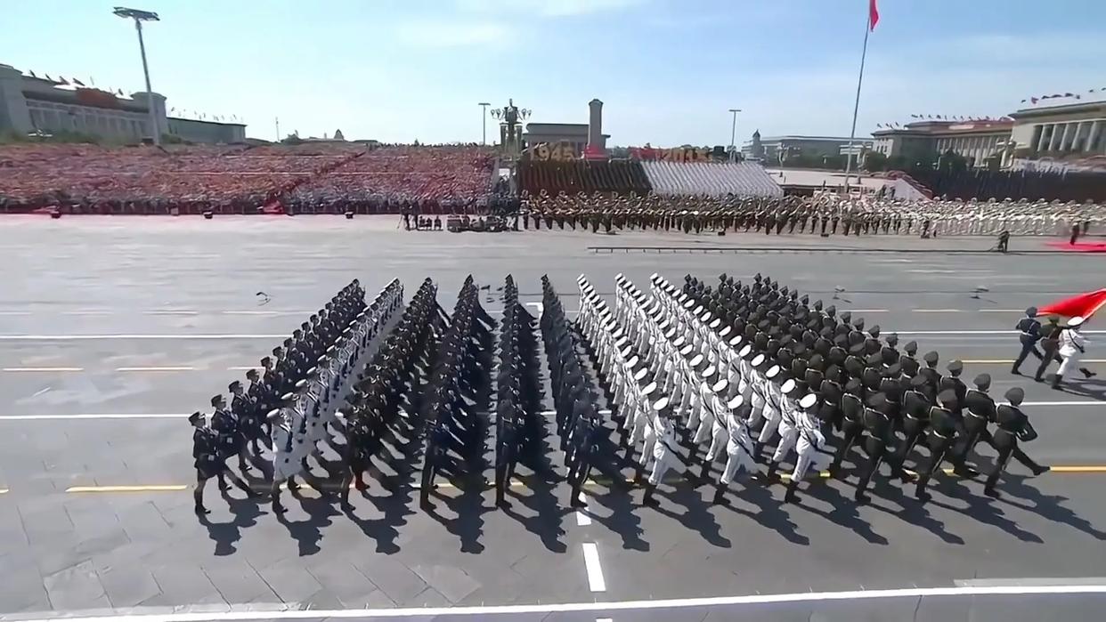 俄美等14国友人或遗属出席纪念活动