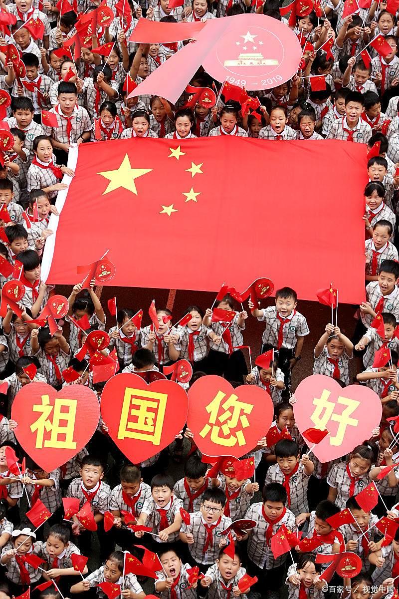 霍震霆：父子同场见证盛事是一种光荣