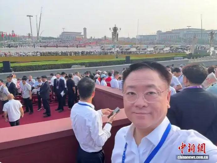 孙氏家族观礼记：跨越世纪的爱国传承