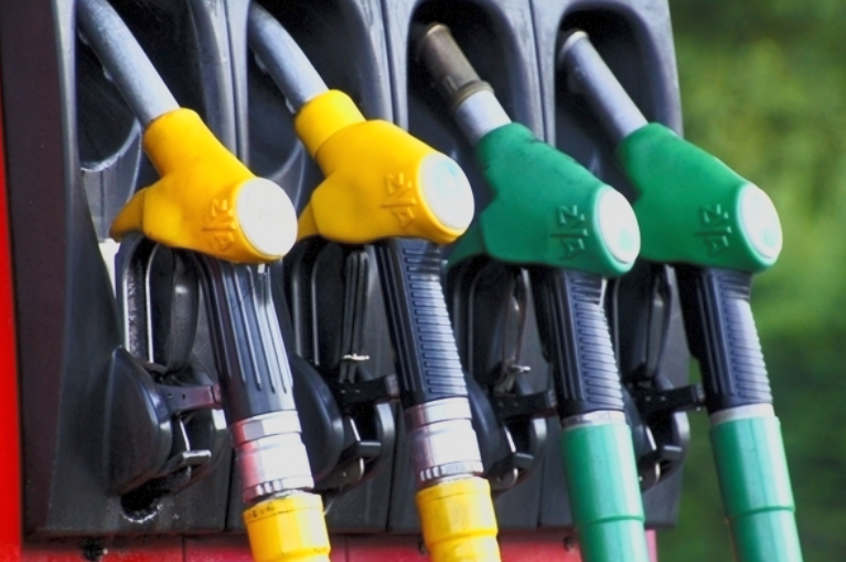 国内油价年内第五涨要来了：加满一箱油要多花10.5元