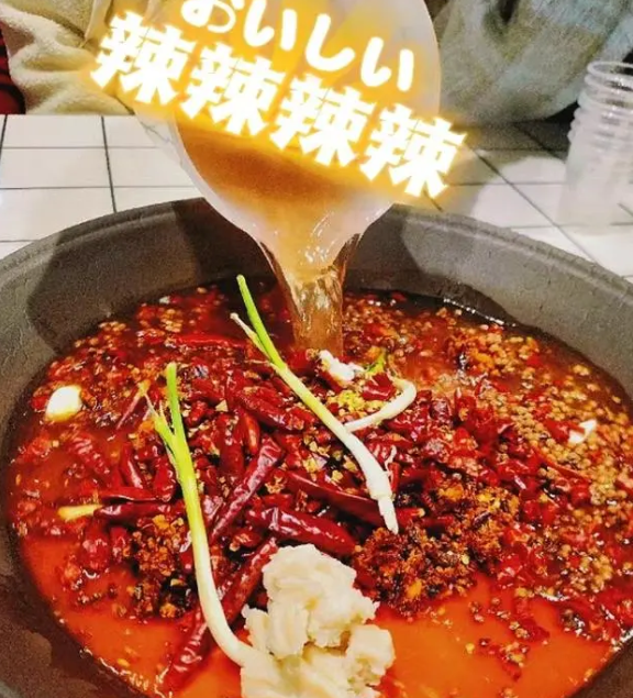 宜昌美食新发现：这家老火锅让你一吃就爱上！