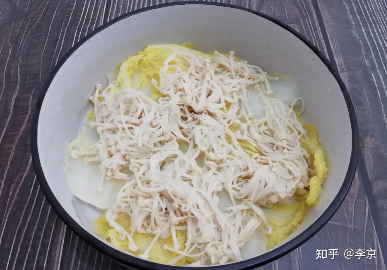 水煮肉片怎么做好吃？水煮肉片的家常做法(图2)
