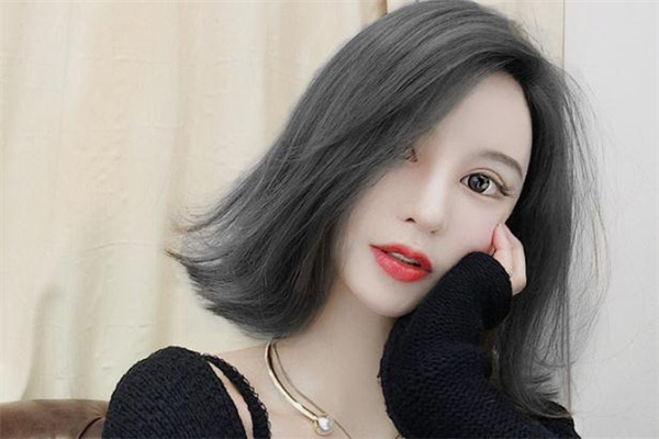 铅笔灰头发是什么颜色 铅笔灰和奶奶灰的区别