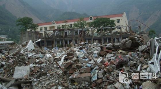 遇到地震時正確的做法是什么？地震時該做什么保護自己